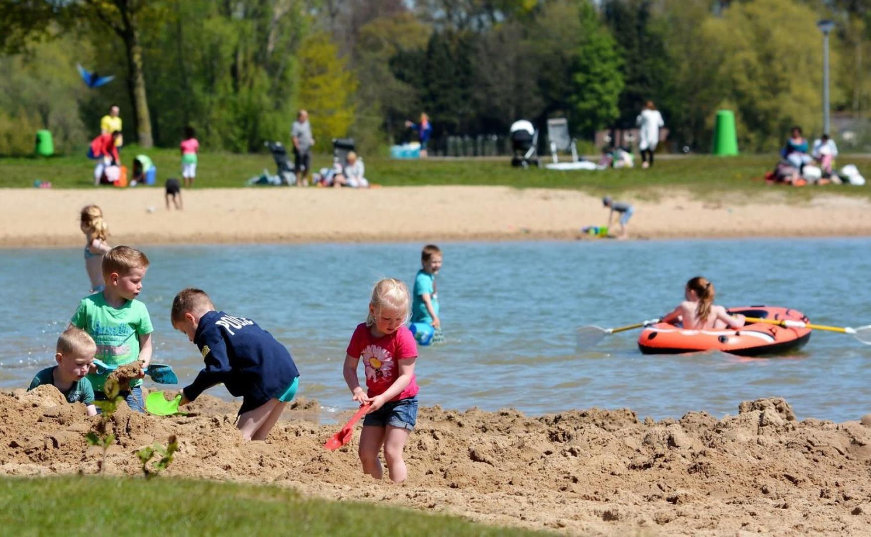 Vakantiehuis Op Rustig Bospark Veluwe Voorthuizen Exterior foto
